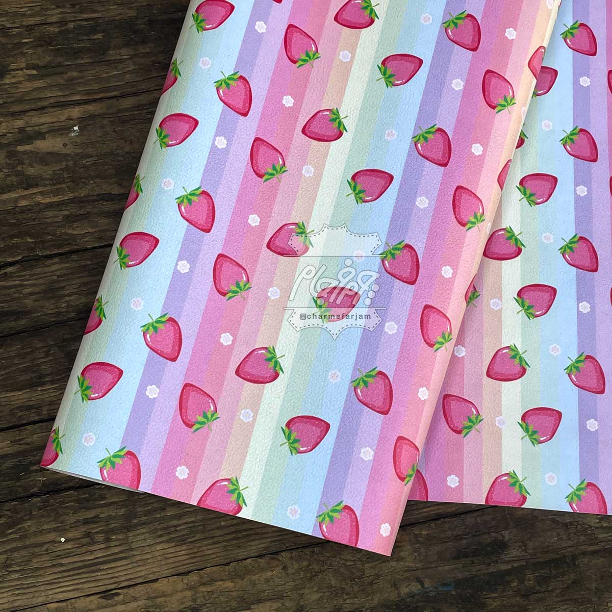 چرم فانتزی طرح توت فرنگی رنگین کمان کد 256