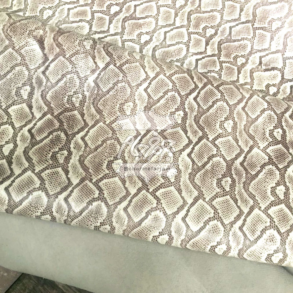 چرم گاوی طرح snake  (ماری) رنگ کرم