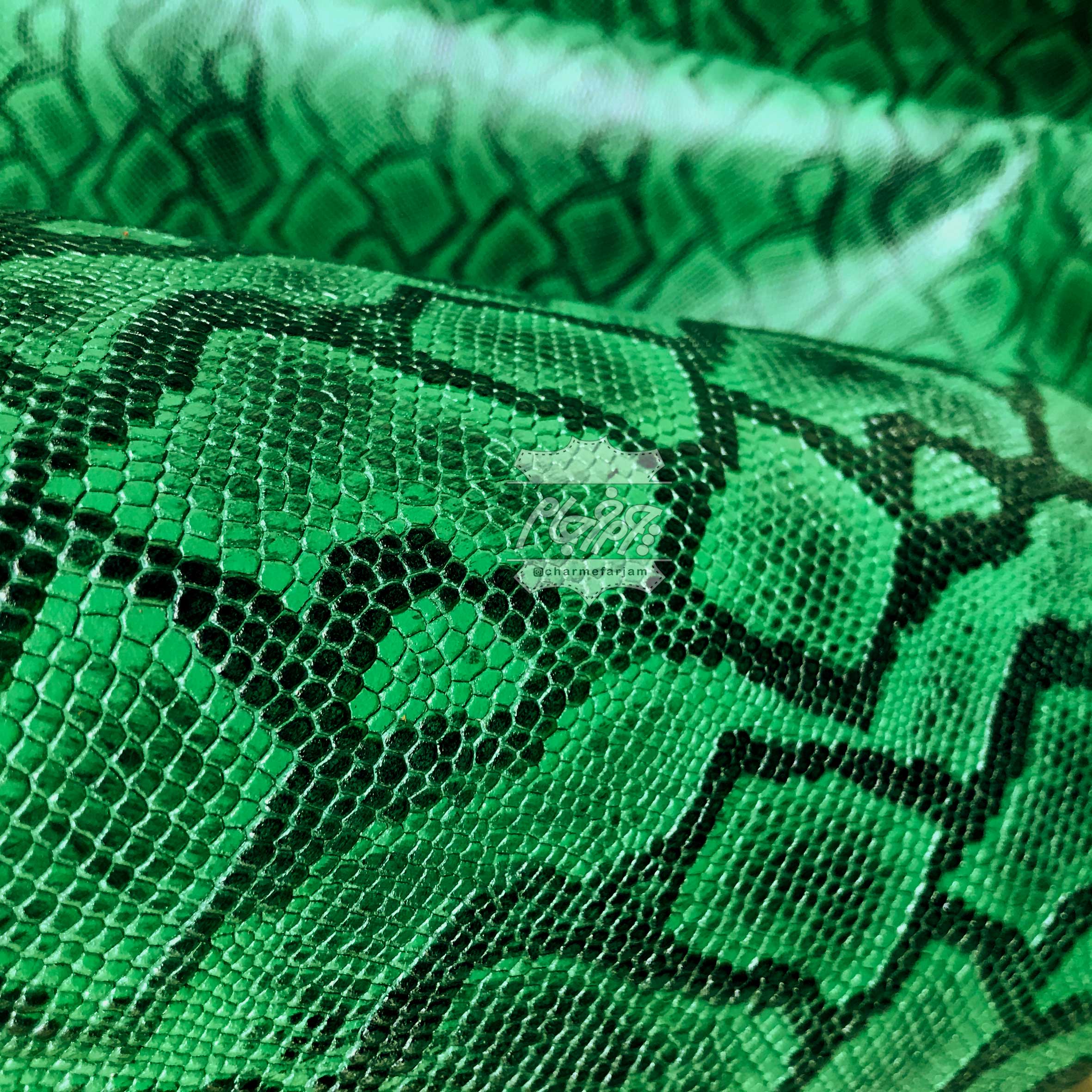 چرم گاوی طرح snake (ماری) رنگ سبز روشن