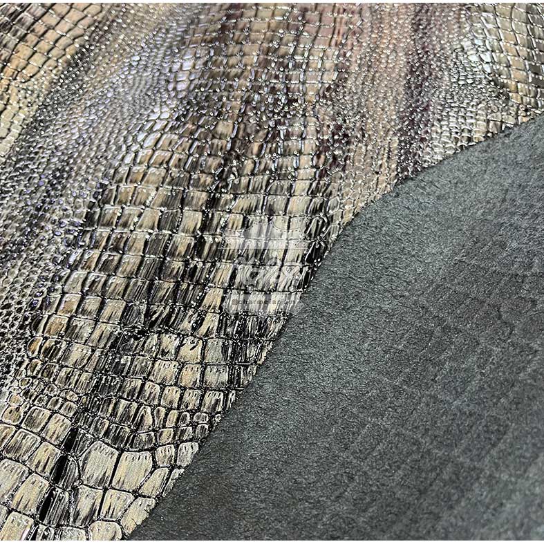 چرم گاوی ورنی روکو دست رنگ متالیک رزگلد