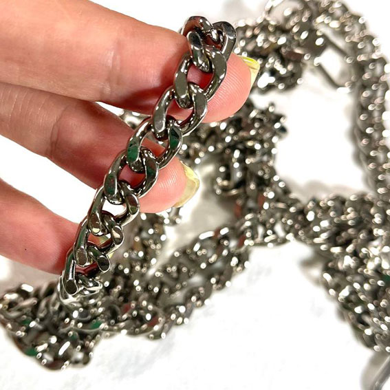 زنجیر مدبر دار هلن نقره ای